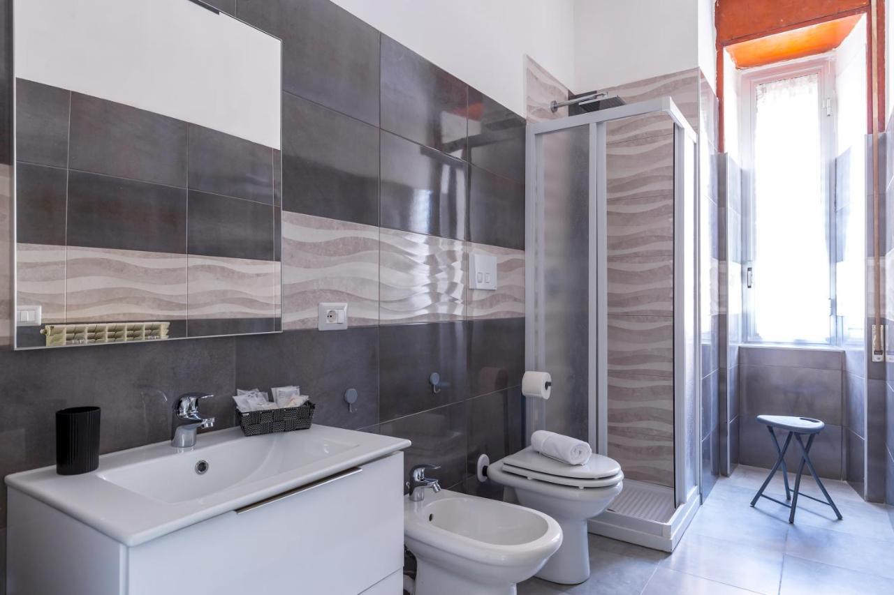 Rione Emanuele III - 4 Bedroom Apartment Naples Exterior photo
