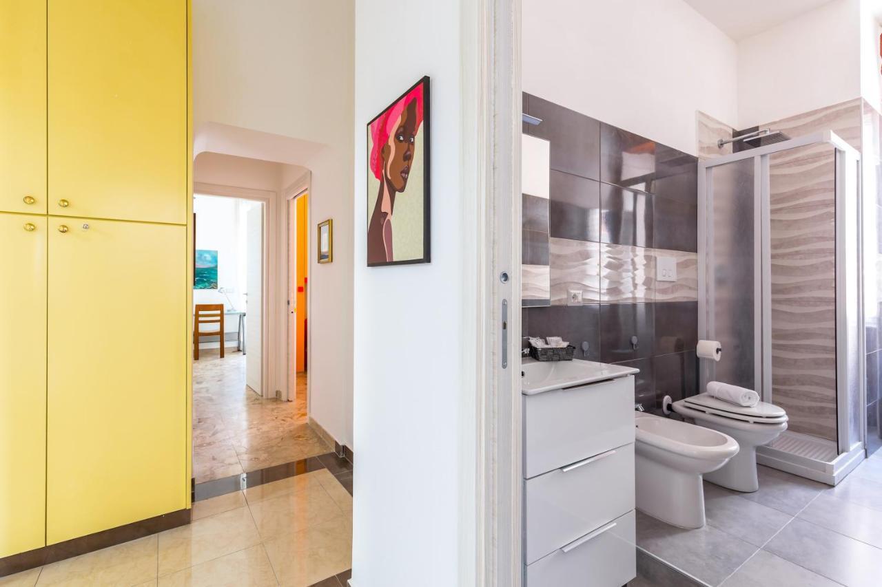 Rione Emanuele III - 4 Bedroom Apartment Naples Exterior photo