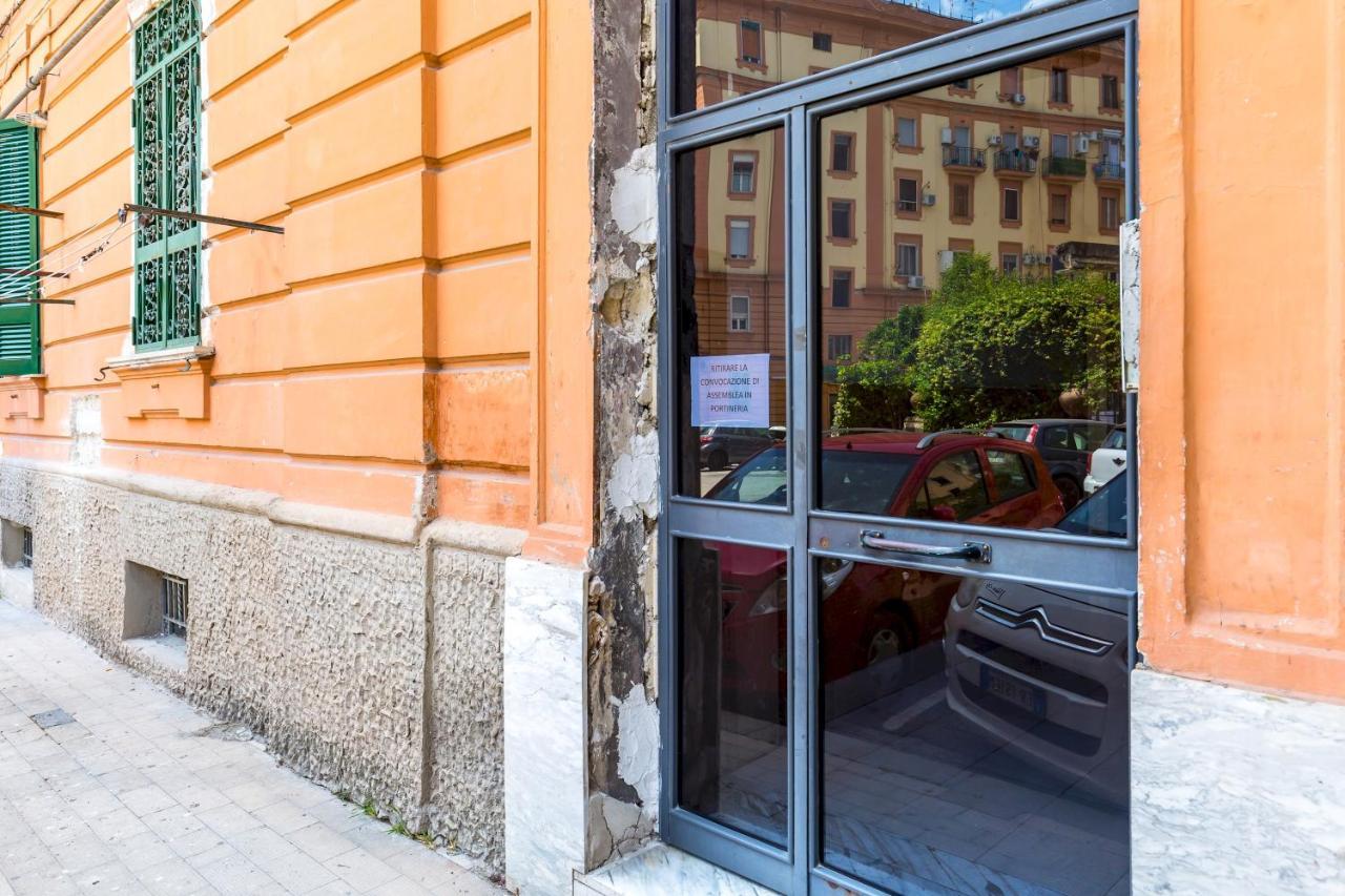 Rione Emanuele III - 4 Bedroom Apartment Naples Exterior photo