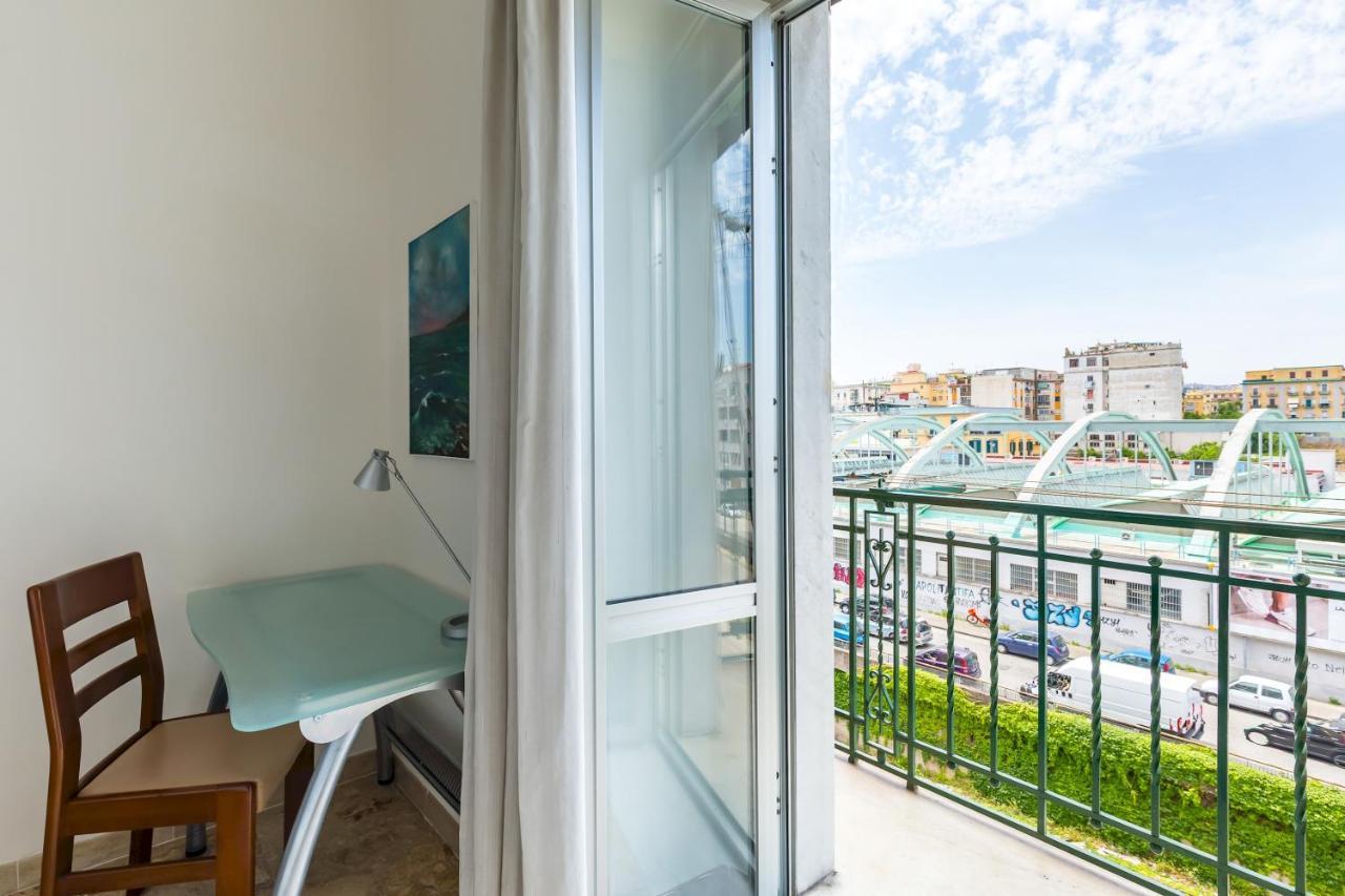 Rione Emanuele III - 4 Bedroom Apartment Naples Exterior photo